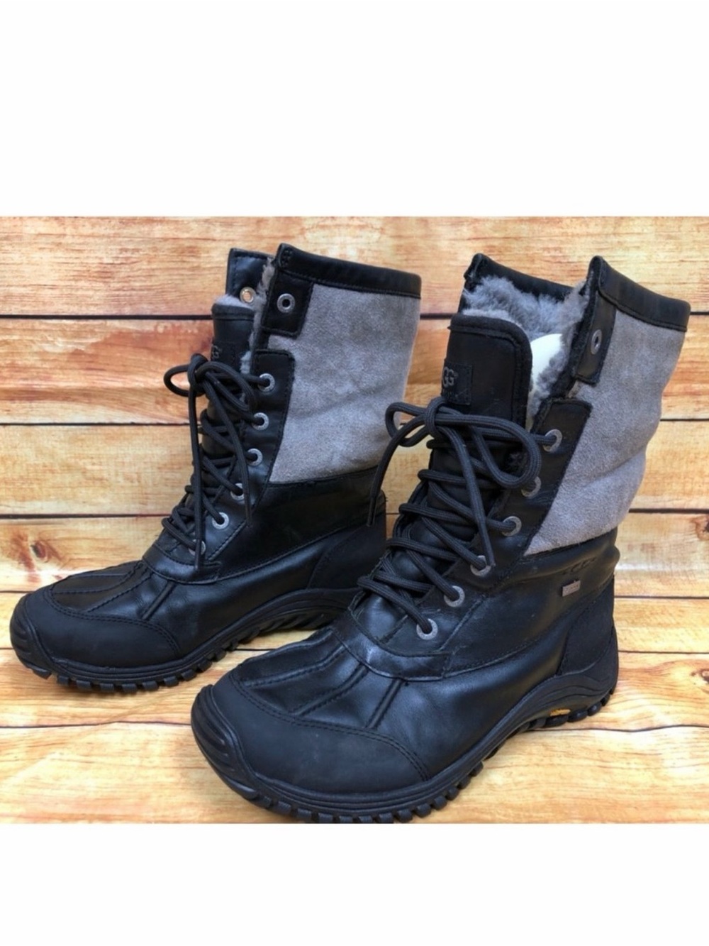 UGG 1906 Adirondack II Black Leather /Gray Shearling Waterproof Winter Boots 8.5